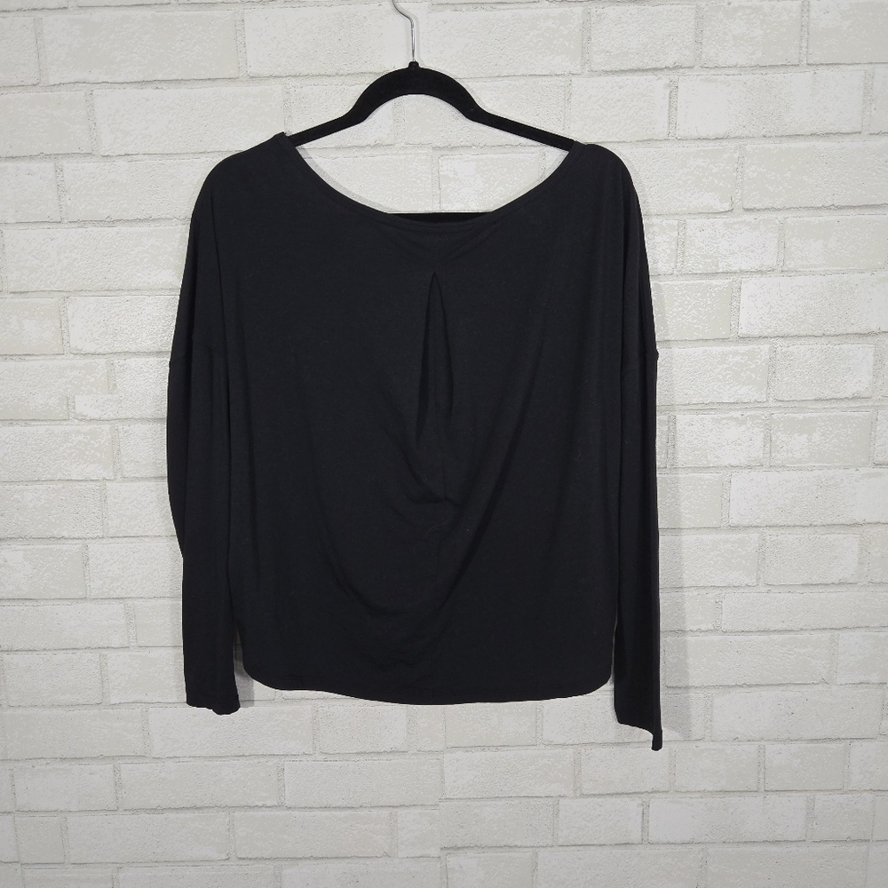 Fabletics long sleeve tee - Picture 10 of 13